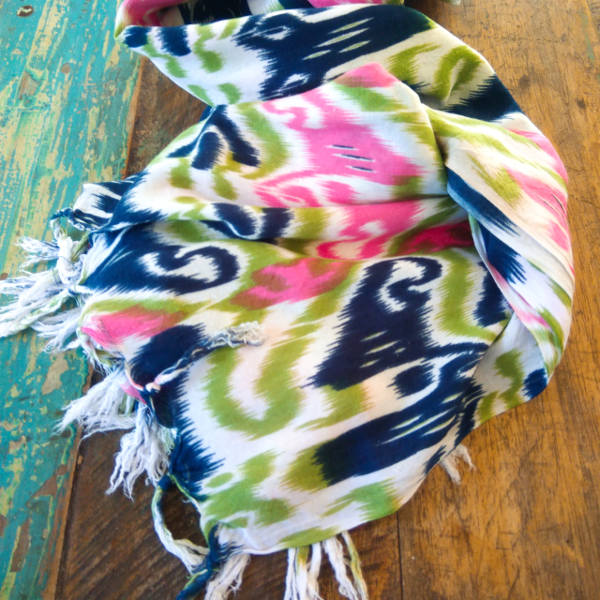 Sarong Ikat print green & pink