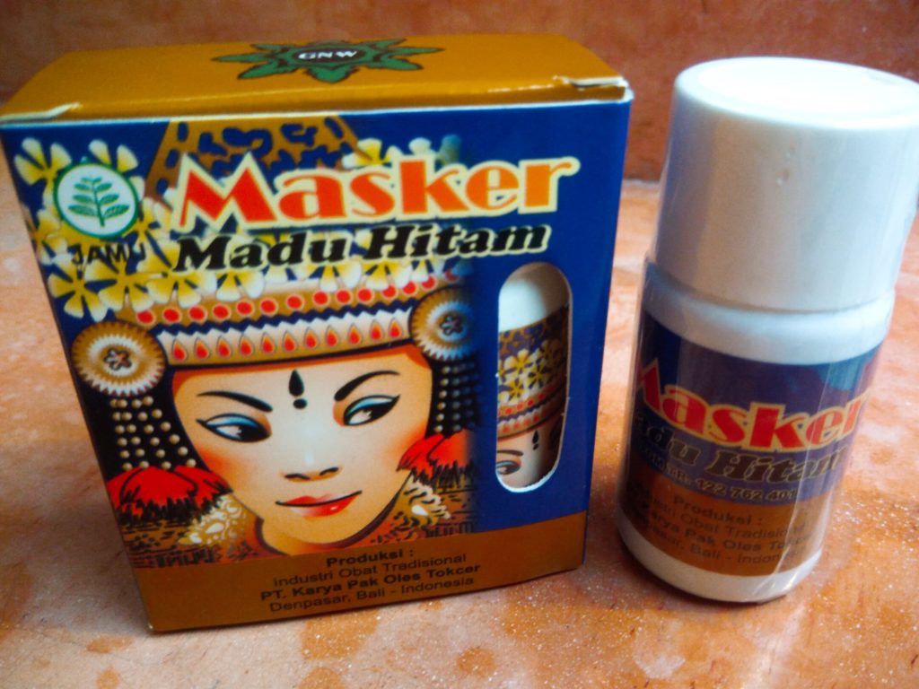 バリ島薬コーナーで買える「Masker Madu Hitam」