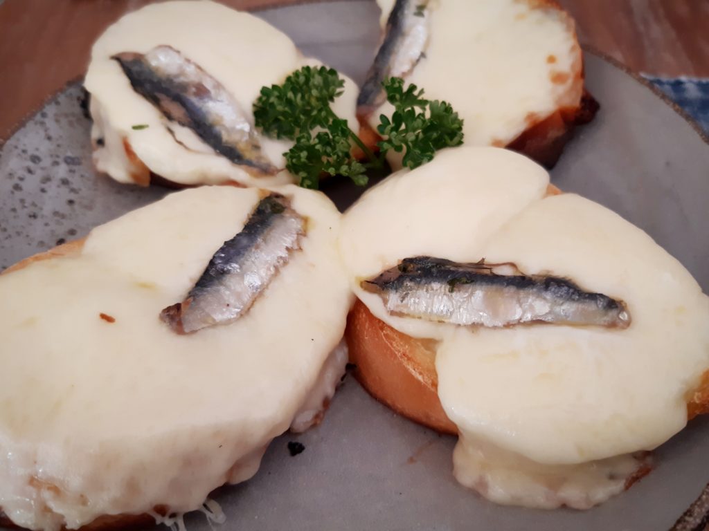 バリ島クロボカン～ウマラスのイタリアンLa Casettaチーズトースト
